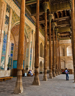 Bolo Haouz Mosque