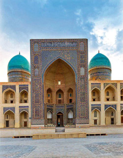 Abdulaziz Khan Madrasah