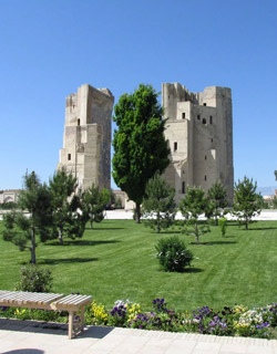OQ Saroy Shahrisabz