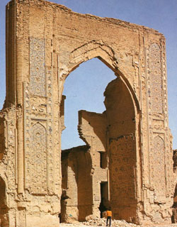 Ishrat-Hona Mausoleum